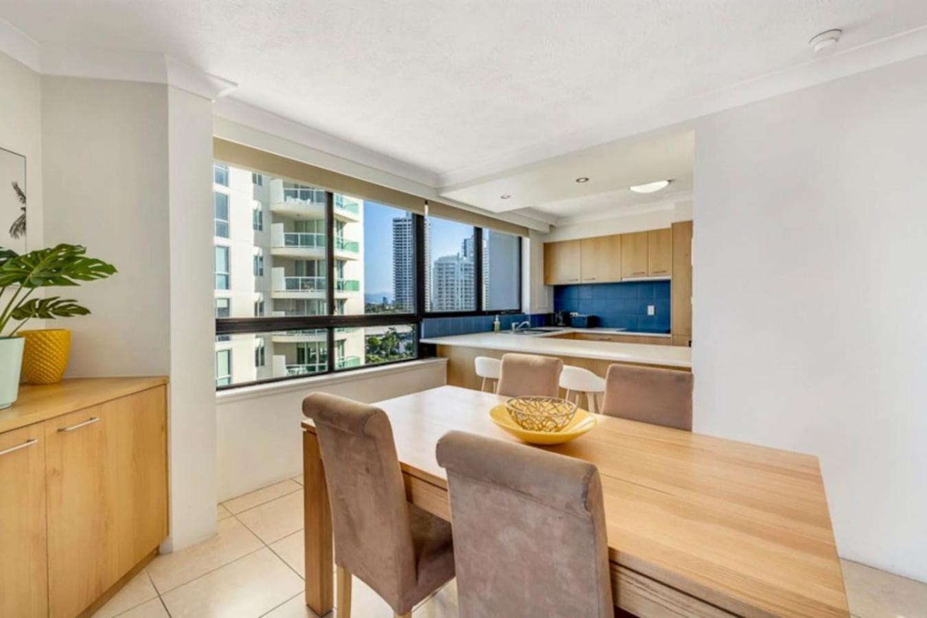 Carrington Getaway Ocean Views Wifi Parking Gold Coast